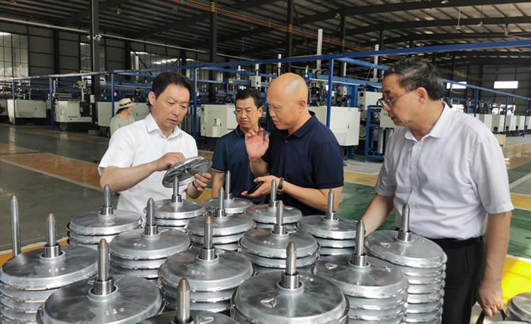 市工信局组织开展中小企业和专精特新企业发展情况调研