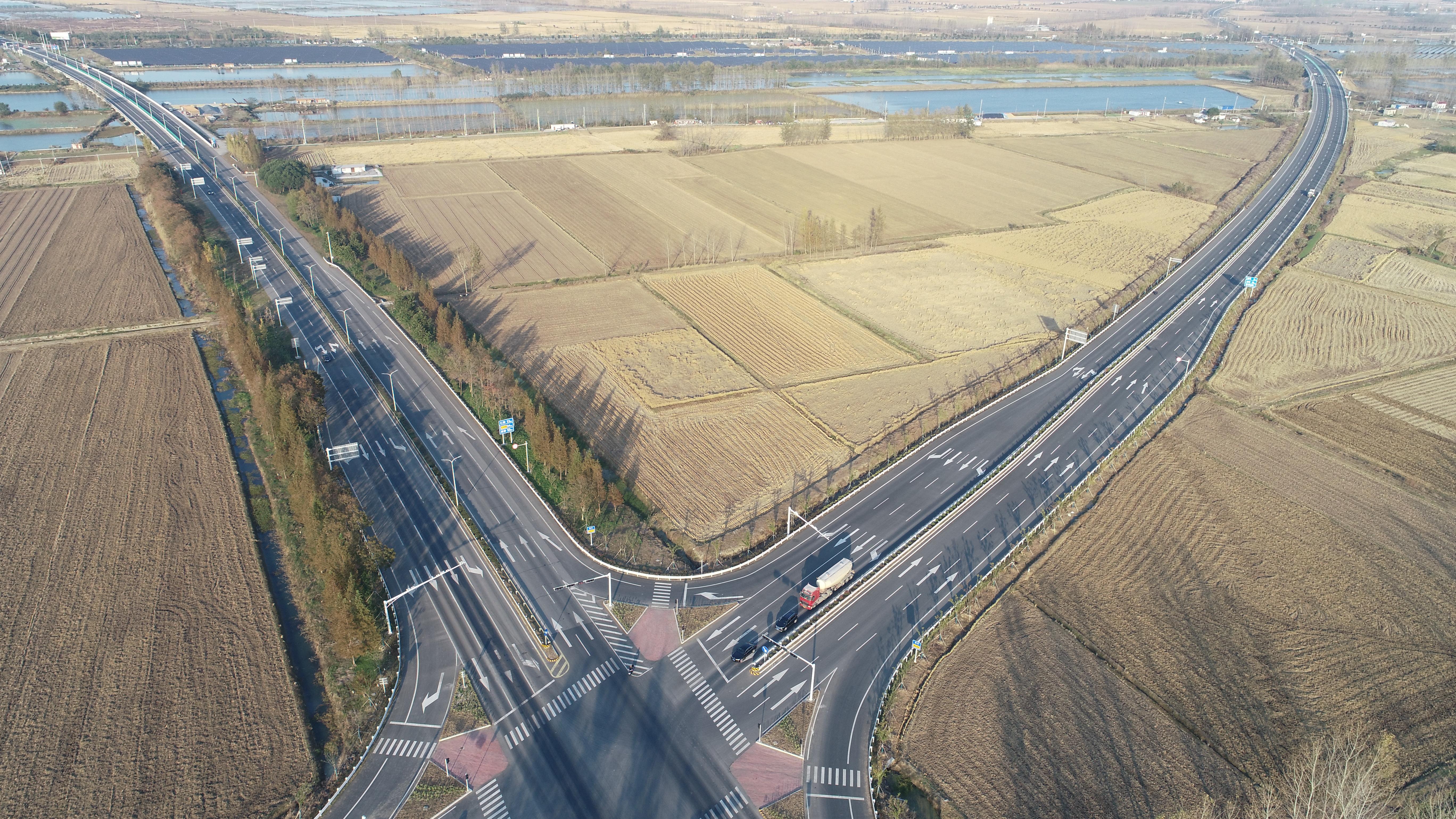 420省道金湖段荣获2023年度“江苏交通优质工程”奖