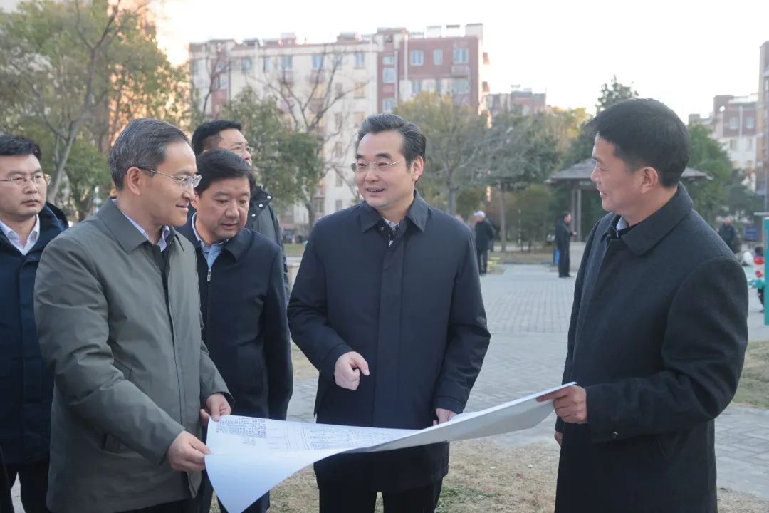 史志军调研中心城市重点项目建设工作