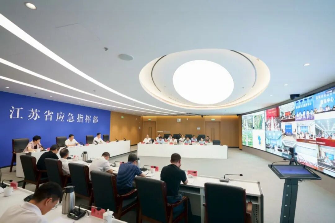 我省召开黑加油点“大扫除” 专项整治工作推进会