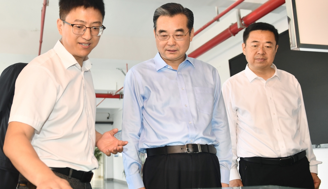 市领导到淮安区调研新一代信息技术产业发展工作...